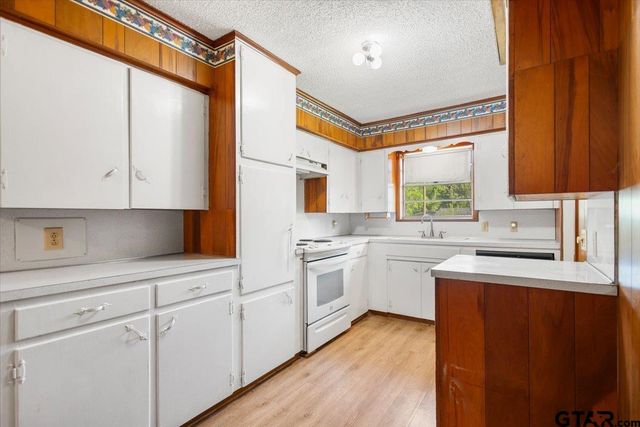 12773 Vickery Dr., Tyler, TX 75704