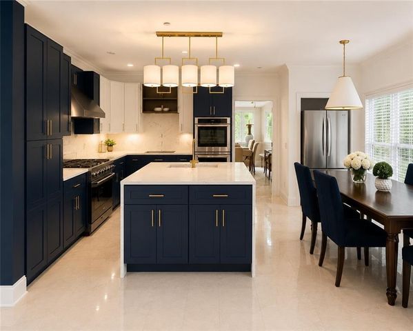 2125 River Falls Drive, Roswell, GA 30076
