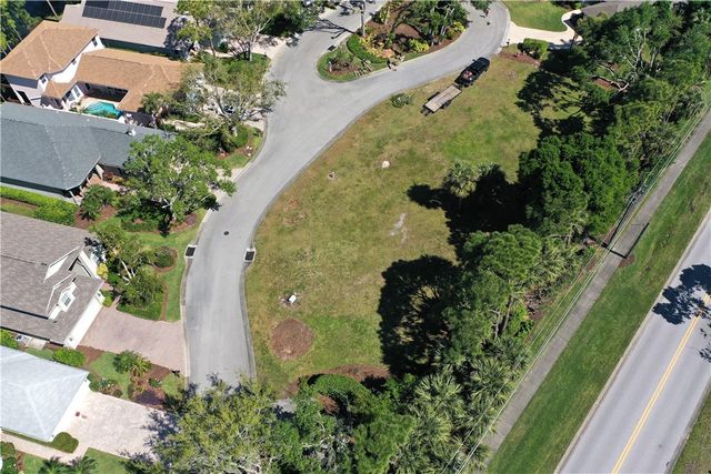619 Bridgewater Lane SW, Vero Beach, FL 32962