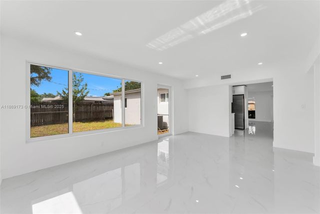 1390 SW 50th Ave, Fort Lauderdale, FL 33317