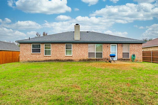 321 Village Parkway, Crowley, TX 76036