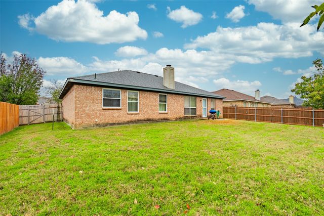 321 Village Parkway, Crowley, TX 76036