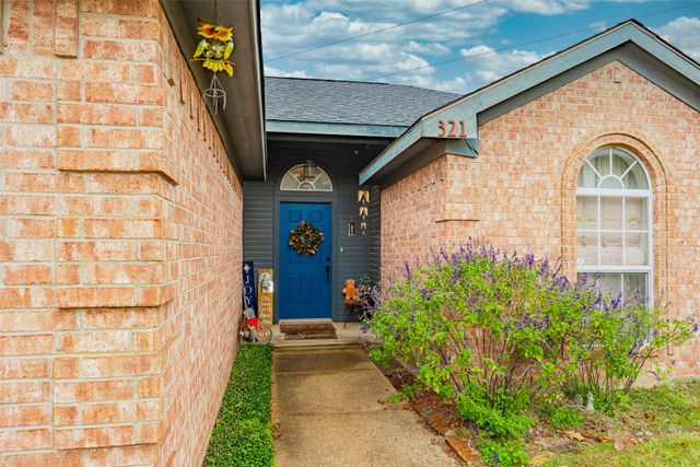 321 Village Parkway, Crowley, TX 76036