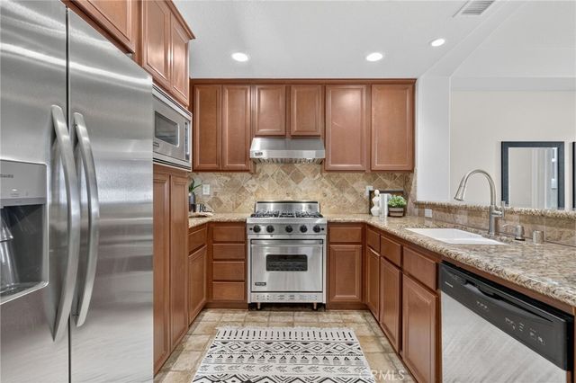 19142 Alexa, Huntington Beach, CA 92648
