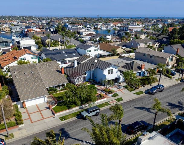 3834 Mistral, Huntington Beach, CA 92649
