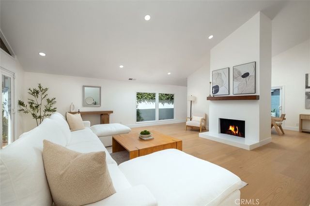 3834 Mistral, Huntington Beach, CA 92649