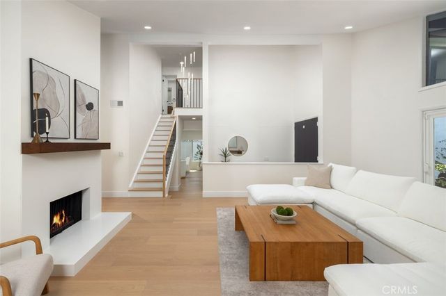 3834 Mistral, Huntington Beach, CA 92649