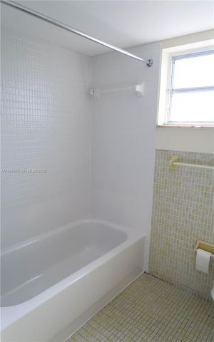 1690 NE 191st St 416-1, Miami, FL 33179