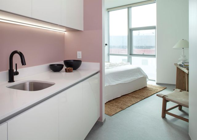 851 NE 1st Avenue 812, Miami, FL 33132