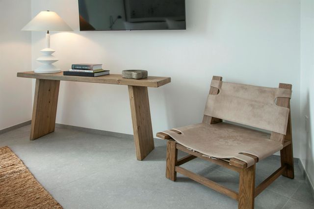 851 NE 1st Avenue 812, Miami, FL 33132