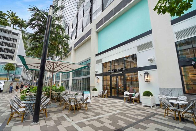 851 NE 1st Avenue 812, Miami, FL 33132