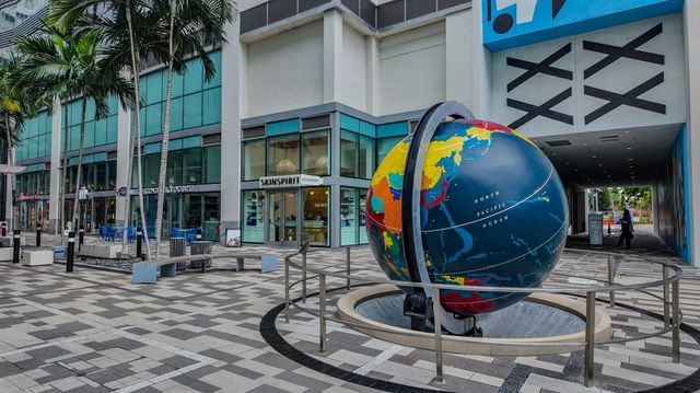 851 NE 1st Avenue 812, Miami, FL 33132