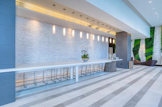 851 NE 1st Avenue 812, Miami, FL 33132