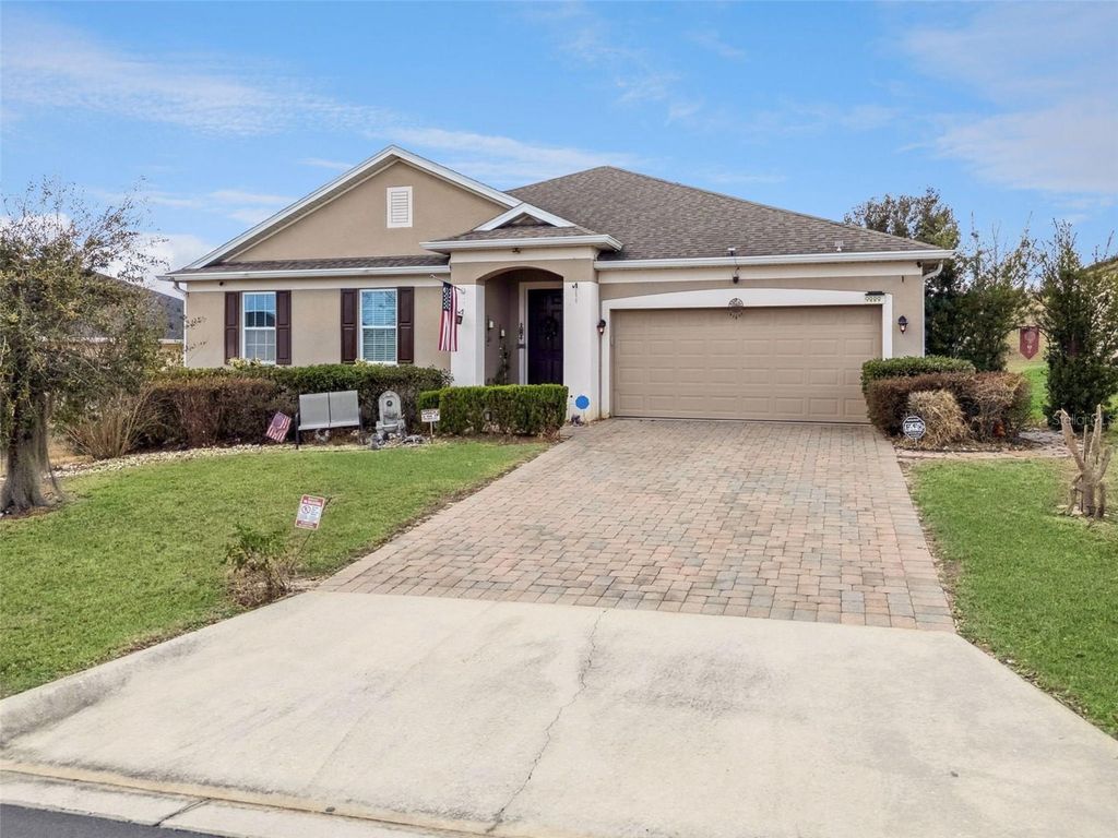 Image 1 of property listing at 9889 LENOX STREET, Clermont, FL 34711