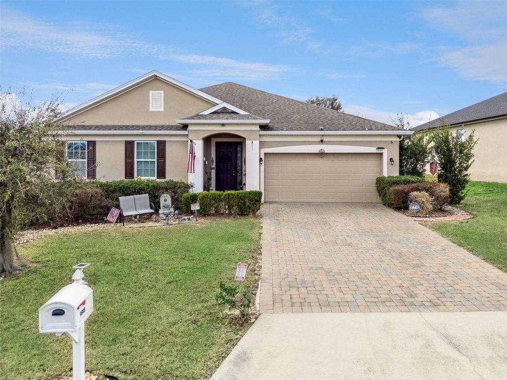 Image 3 of property listing at 9889 LENOX STREET, Clermont, FL 34711