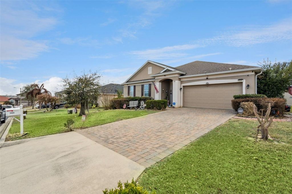 Image 6 of property listing at 9889 LENOX STREET, Clermont, FL 34711