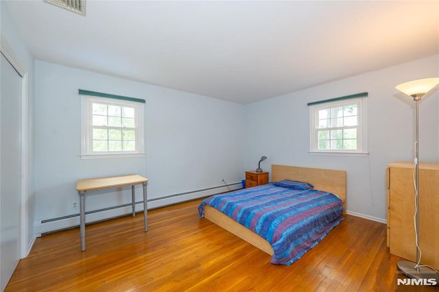 32 Natalie Drive, West Caldwell, NJ 07006