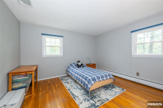 32 Natalie Drive, West Caldwell, NJ 07006