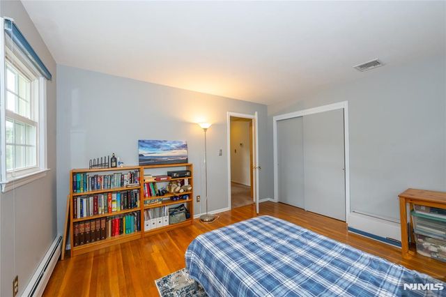 32 Natalie Drive, West Caldwell, NJ 07006