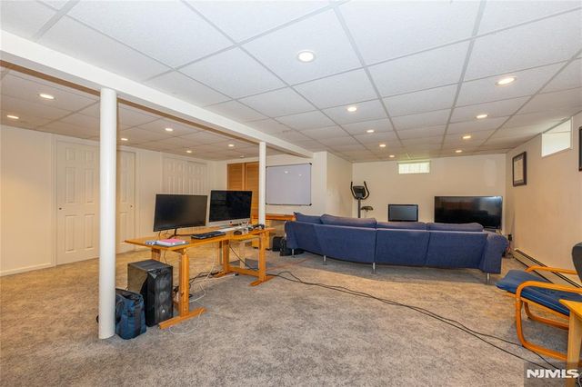 32 Natalie Drive, West Caldwell, NJ 07006