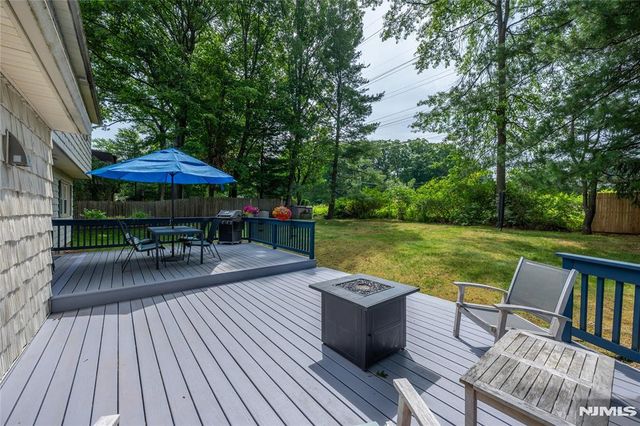 32 Natalie Drive, West Caldwell, NJ 07006