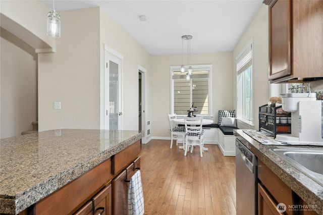 527 Pilchuck Path, Everett, WA 98201