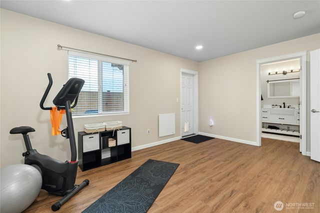 527 Pilchuck Path, Everett, WA 98201