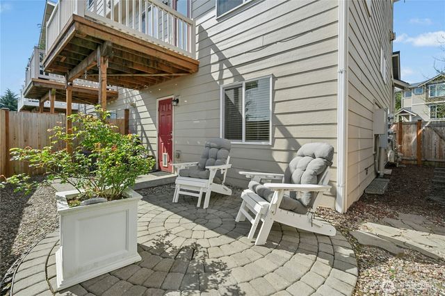 527 Pilchuck Path, Everett, WA 98201
