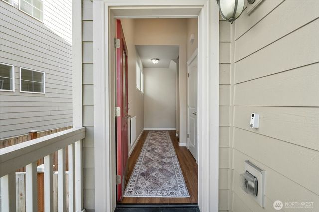 527 Pilchuck Path, Everett, WA 98201