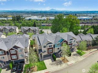 527 Pilchuck Path, Everett, WA 98201