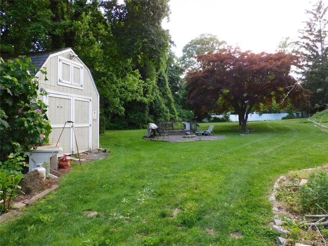40 Wood Road, Centereach, NY 11720