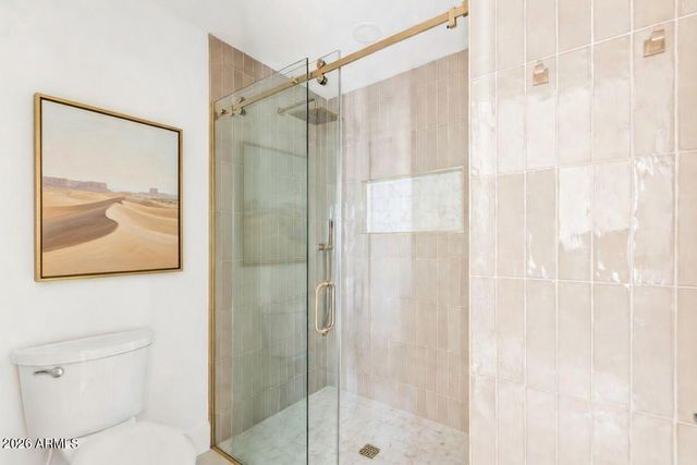 6010 E GREENWAY Lane E, Scottsdale, AZ 85254