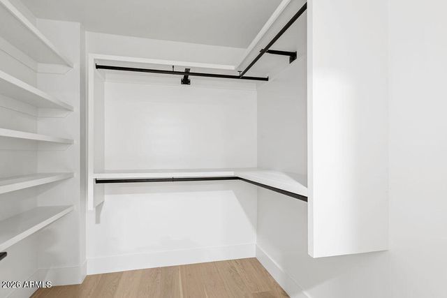 6010 E GREENWAY Lane E, Scottsdale, AZ 85254