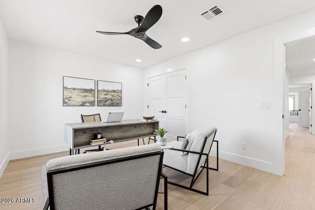 6010 E GREENWAY Lane E, Scottsdale, AZ 85254