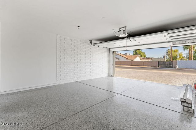 6010 E GREENWAY Lane E, Scottsdale, AZ 85254