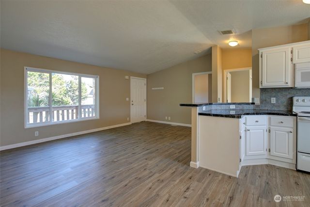 384 N Razor Clam Drive SW, Ocean Shores, WA 98569