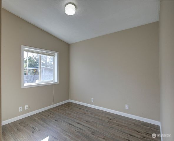 384 N Razor Clam Drive SW, Ocean Shores, WA 98569