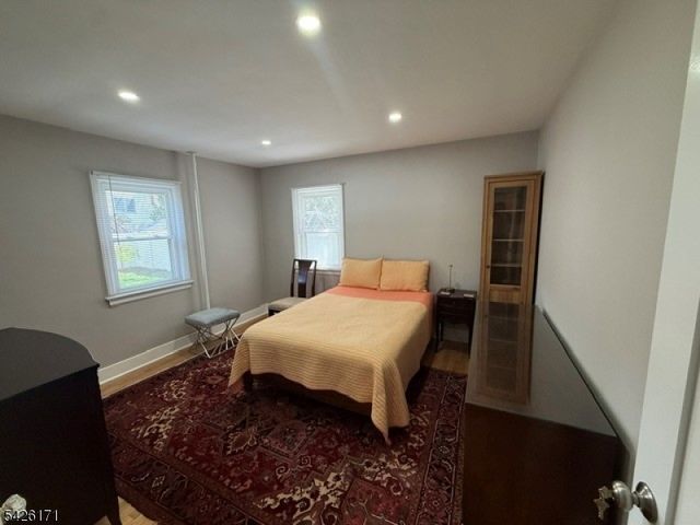 20 Susquehanna Ave, Rochelle Park Twp., NJ 07662