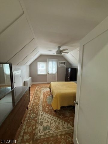 20 Susquehanna Ave, Rochelle Park Twp., NJ 07662