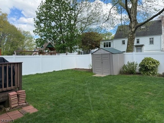 20 Susquehanna Ave, Rochelle Park Twp., NJ 07662