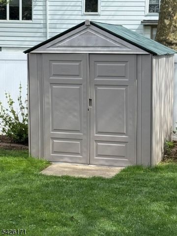 20 Susquehanna Ave, Rochelle Park Twp., NJ 07662