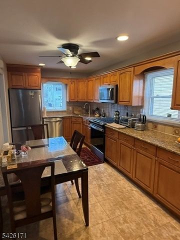20 Susquehanna Ave, Rochelle Park Twp., NJ 07662