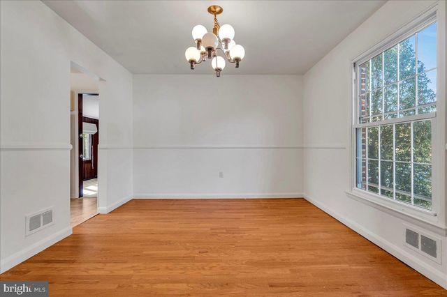 2010 KYNWYD RD, Wilmington, DE 19810