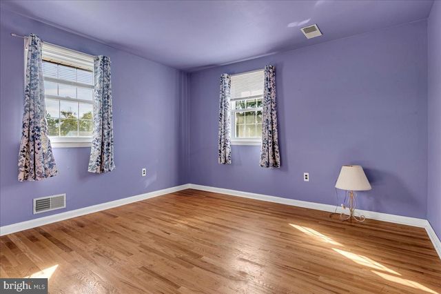2010 KYNWYD RD, Wilmington, DE 19810