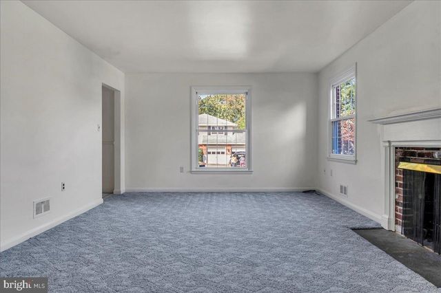 2010 KYNWYD RD, Wilmington, DE 19810