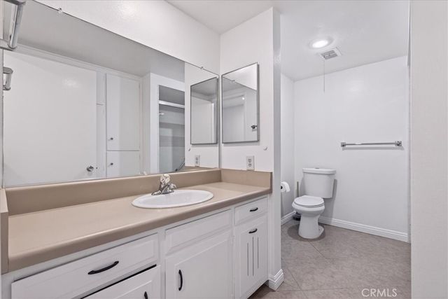 214 Avenida Majorca o, Laguna Woods, CA 92637