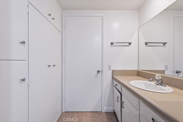 214 Avenida Majorca o, Laguna Woods, CA 92637