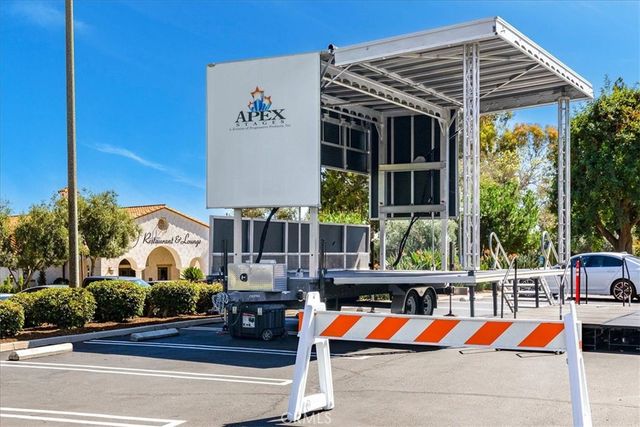 214 Avenida Majorca o, Laguna Woods, CA 92637