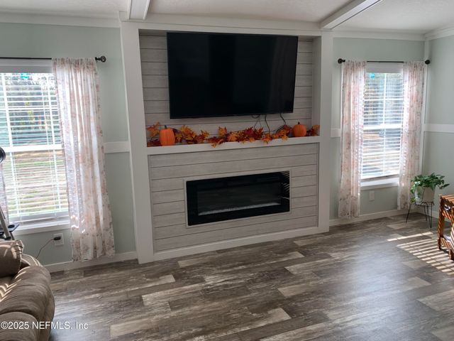 132 LAKE LUCY Court, Interlachen, FL 32148