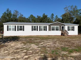 132 LAKE LUCY Court, Interlachen, FL 32148